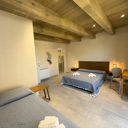 Il Palazzo Degli Artisti Gasponi