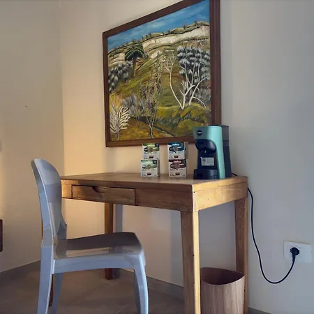 Il Palazzo Degli Artisti * Gasponi