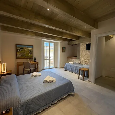 Il Palazzo Degli Artisti Habitación en casa particular Gasponi