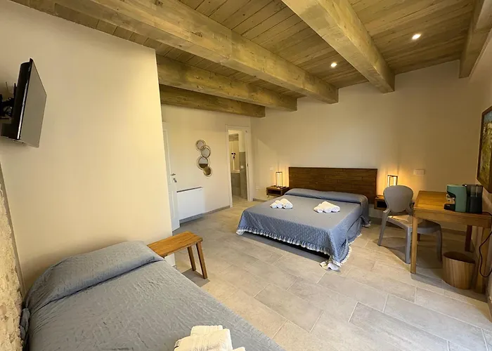 Il Palazzo Degli Artisti Gasponi