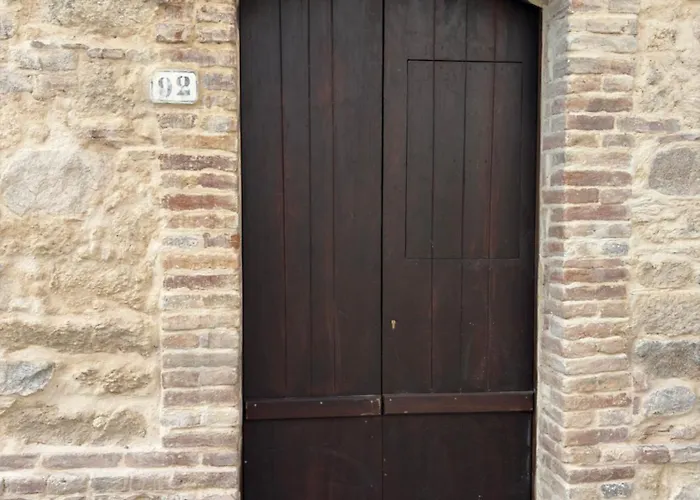 Il Palazzo Degli Artisti Alloggio in famiglia *