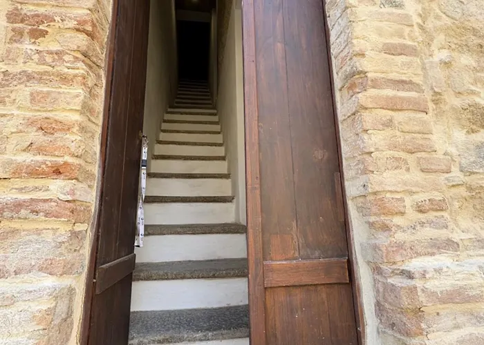 Il Palazzo Degli Artisti Gasponi