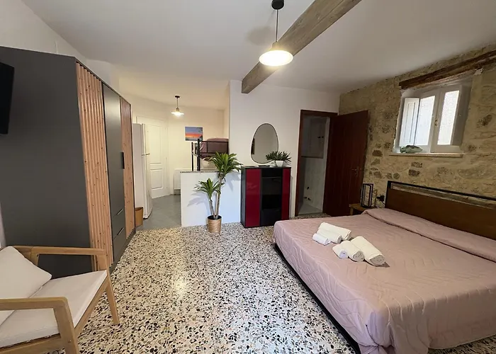 Il Palazzo Degli Artisti Alloggio in famiglia *