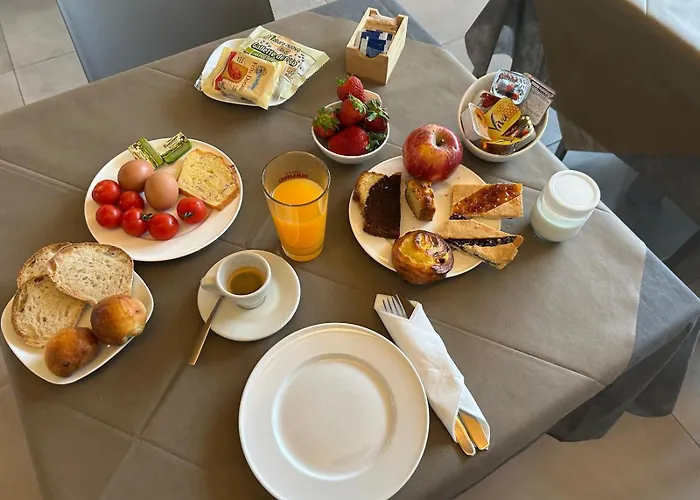 Il Palazzo Degli Artisti Alloggio in famiglia Gasponi